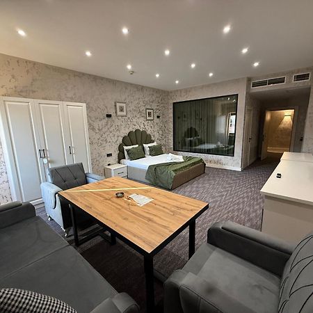Black Mont Inn Hotel Baku Ngoại thất bức ảnh