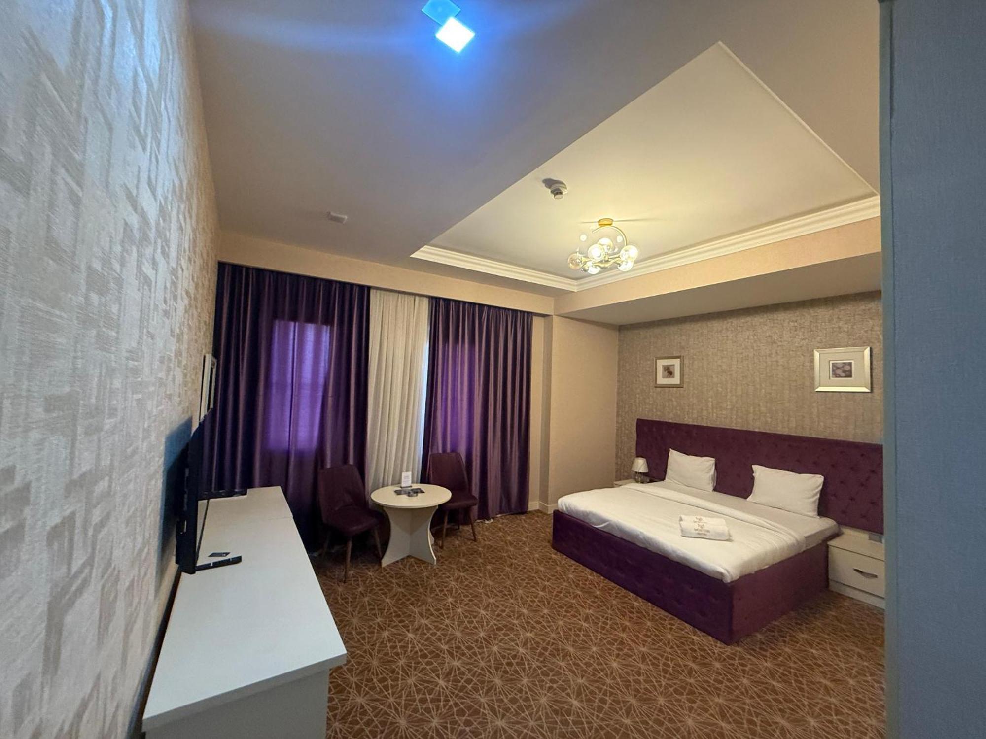 Black Mont Inn Hotel Baku Ngoại thất bức ảnh