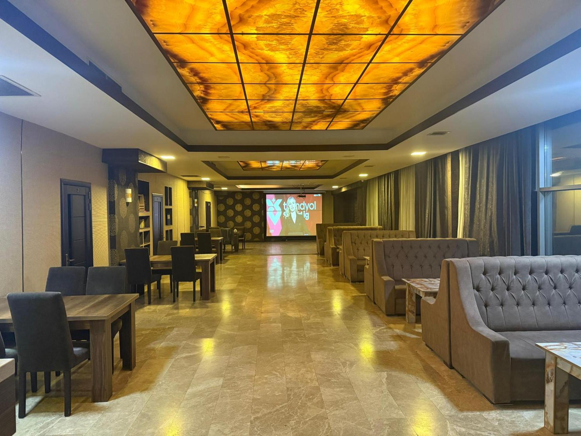 Black Mont Inn Hotel Baku Ngoại thất bức ảnh