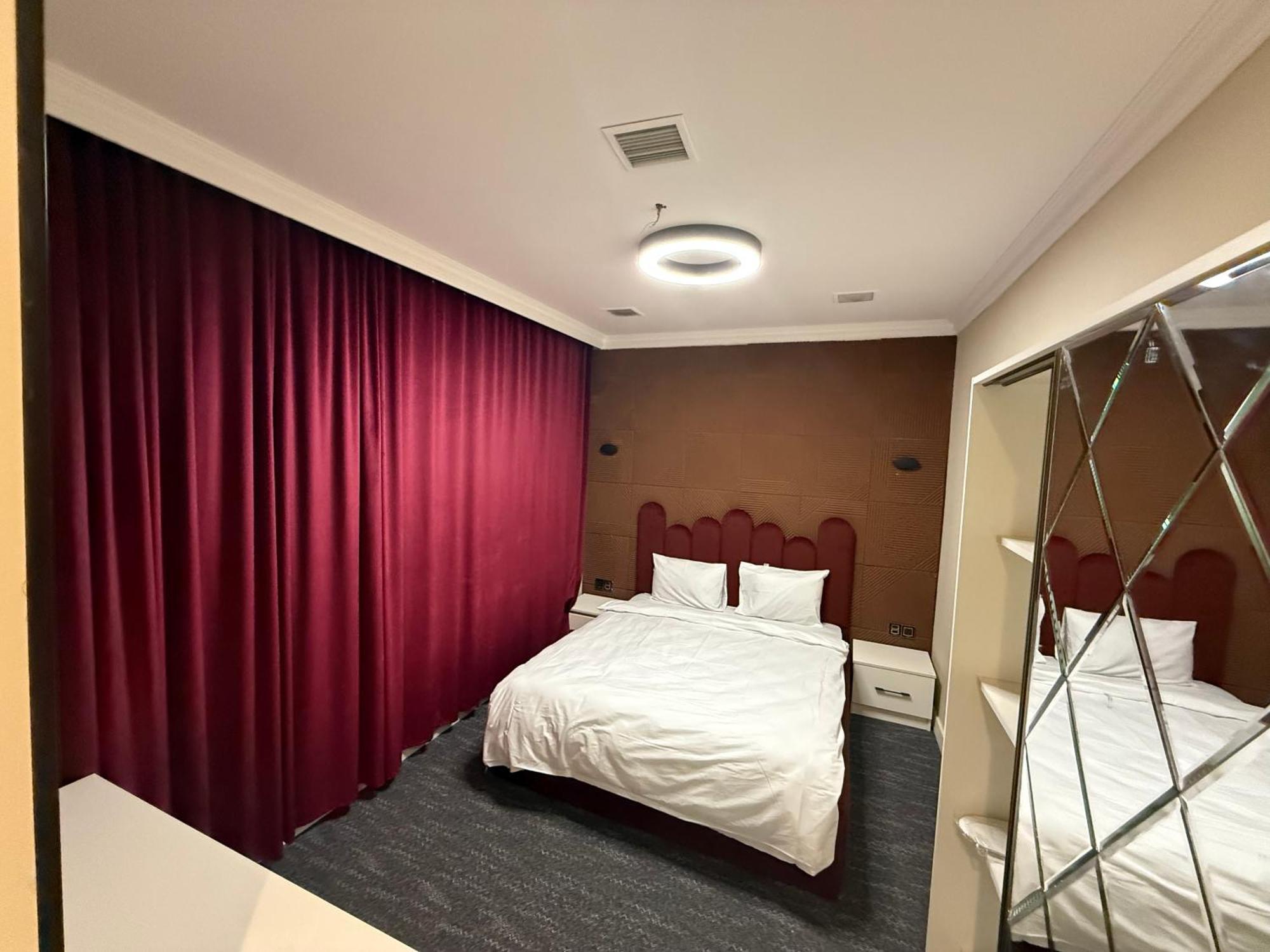 Black Mont Inn Hotel Baku Ngoại thất bức ảnh