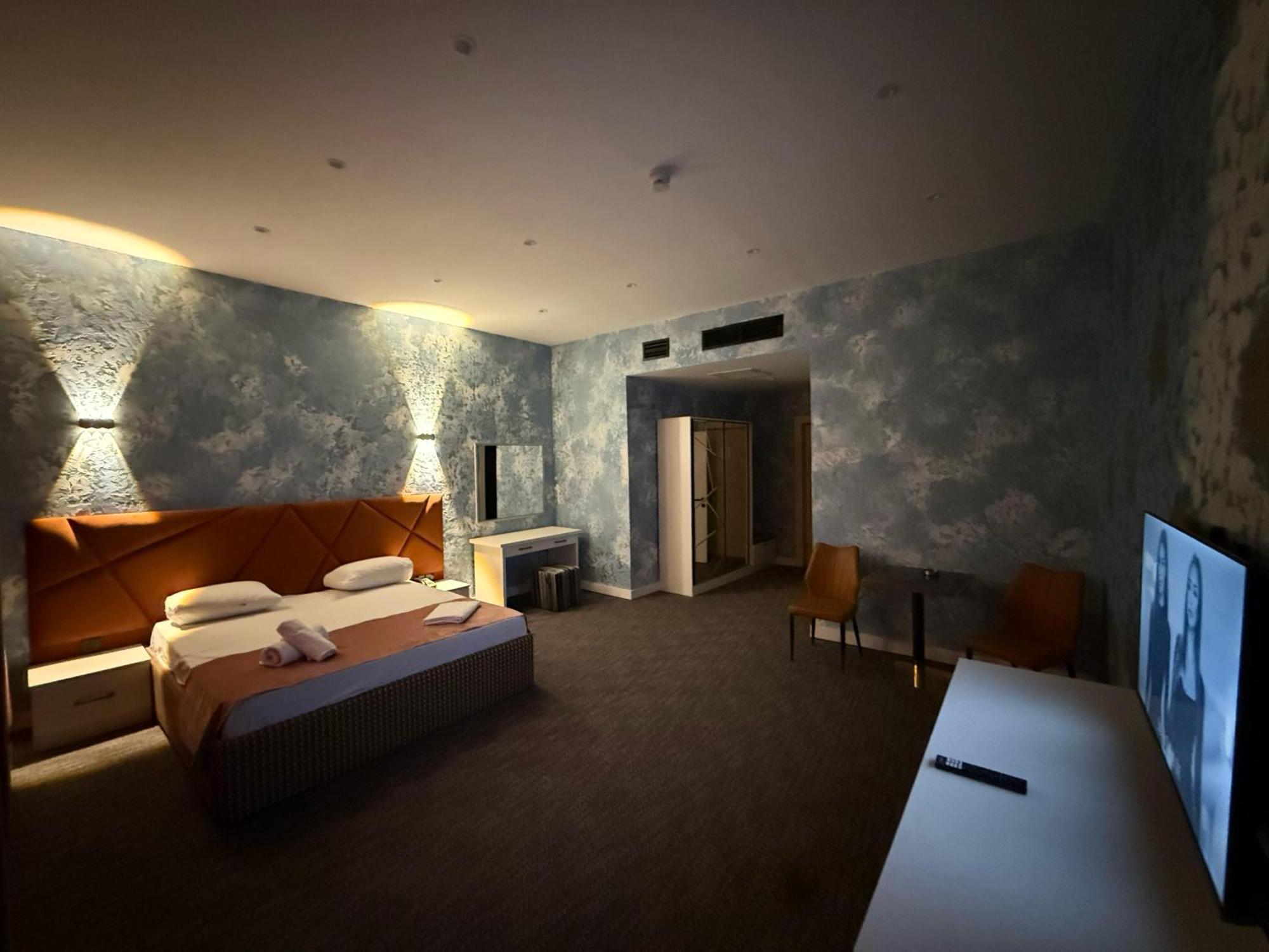 Black Mont Inn Hotel Baku Ngoại thất bức ảnh