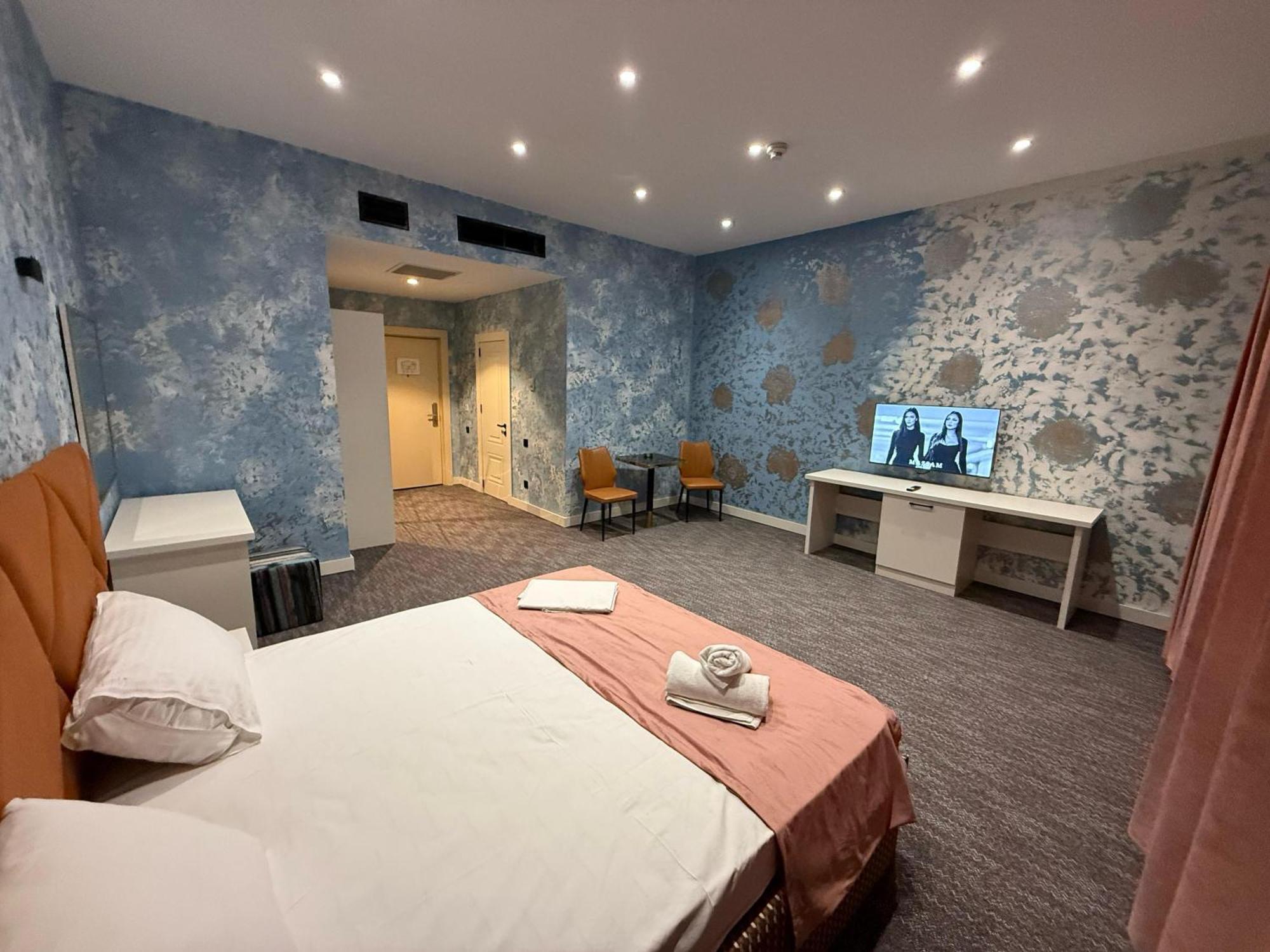 Black Mont Inn Hotel Baku Ngoại thất bức ảnh