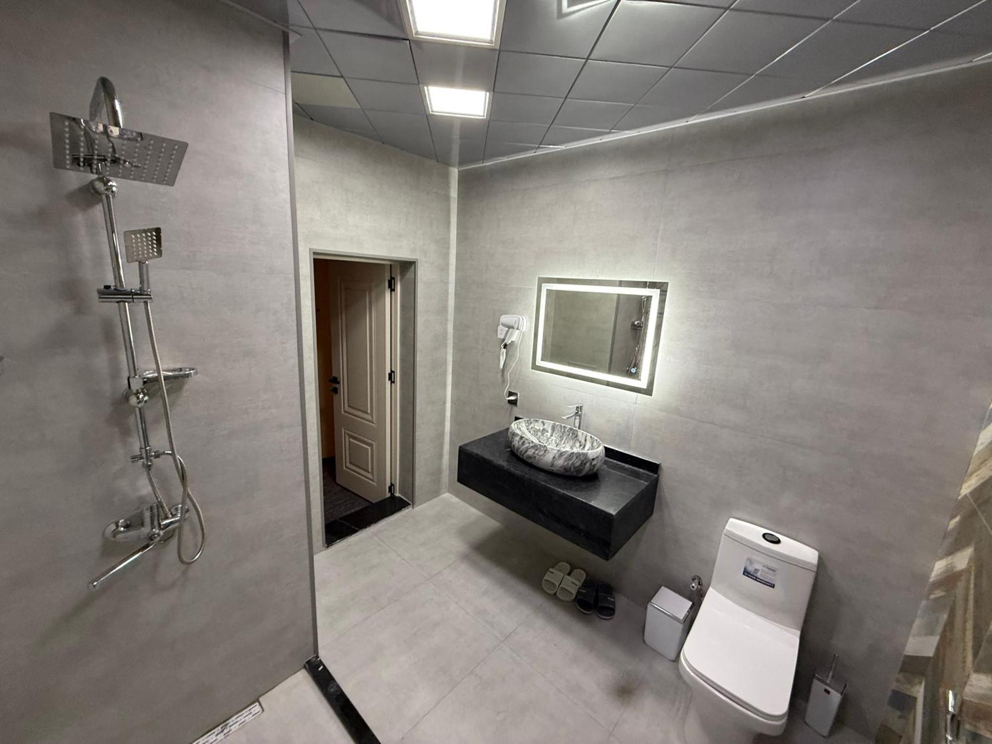 Black Mont Inn Hotel Baku Ngoại thất bức ảnh