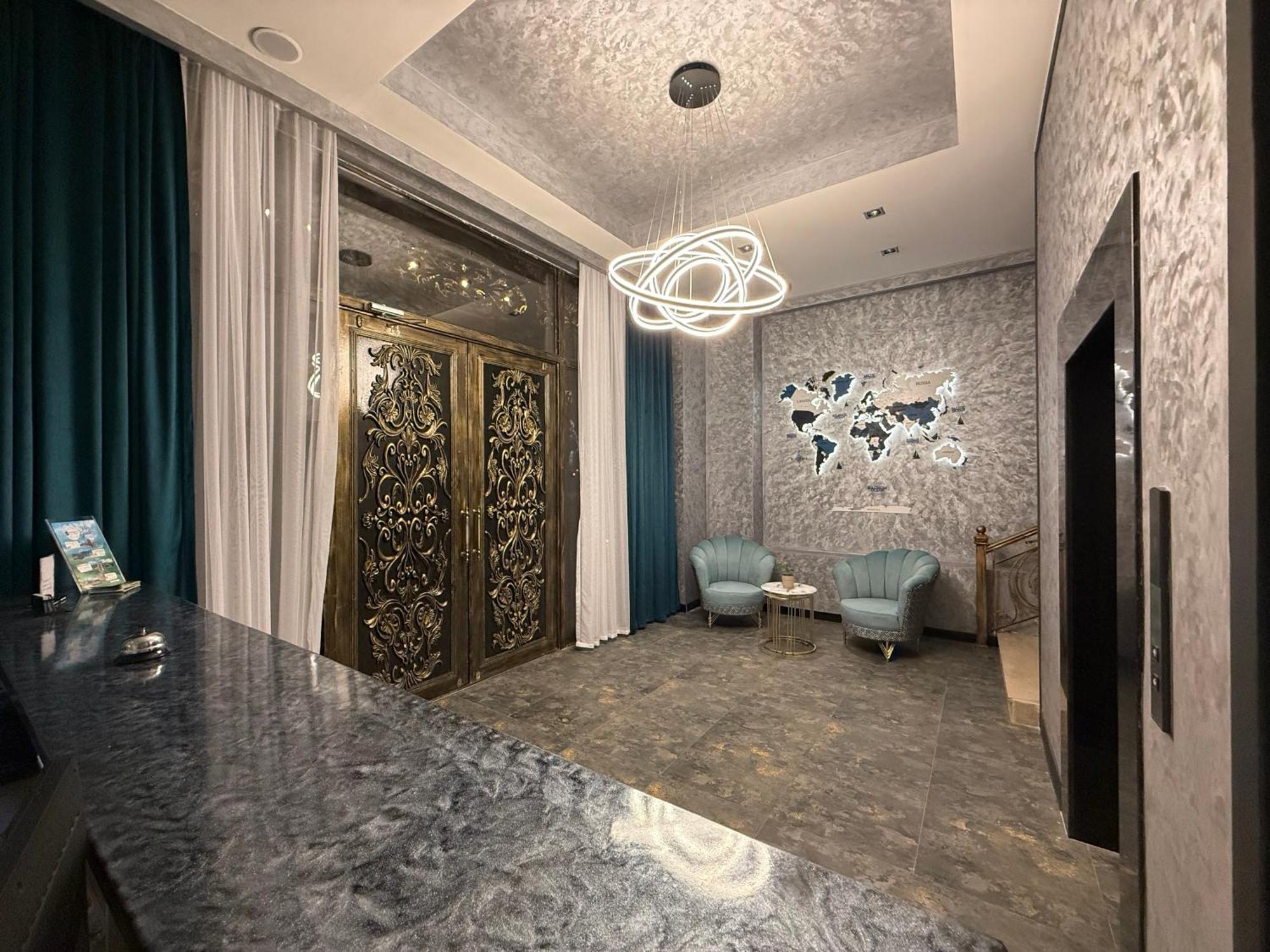 Black Mont Inn Hotel Baku Ngoại thất bức ảnh