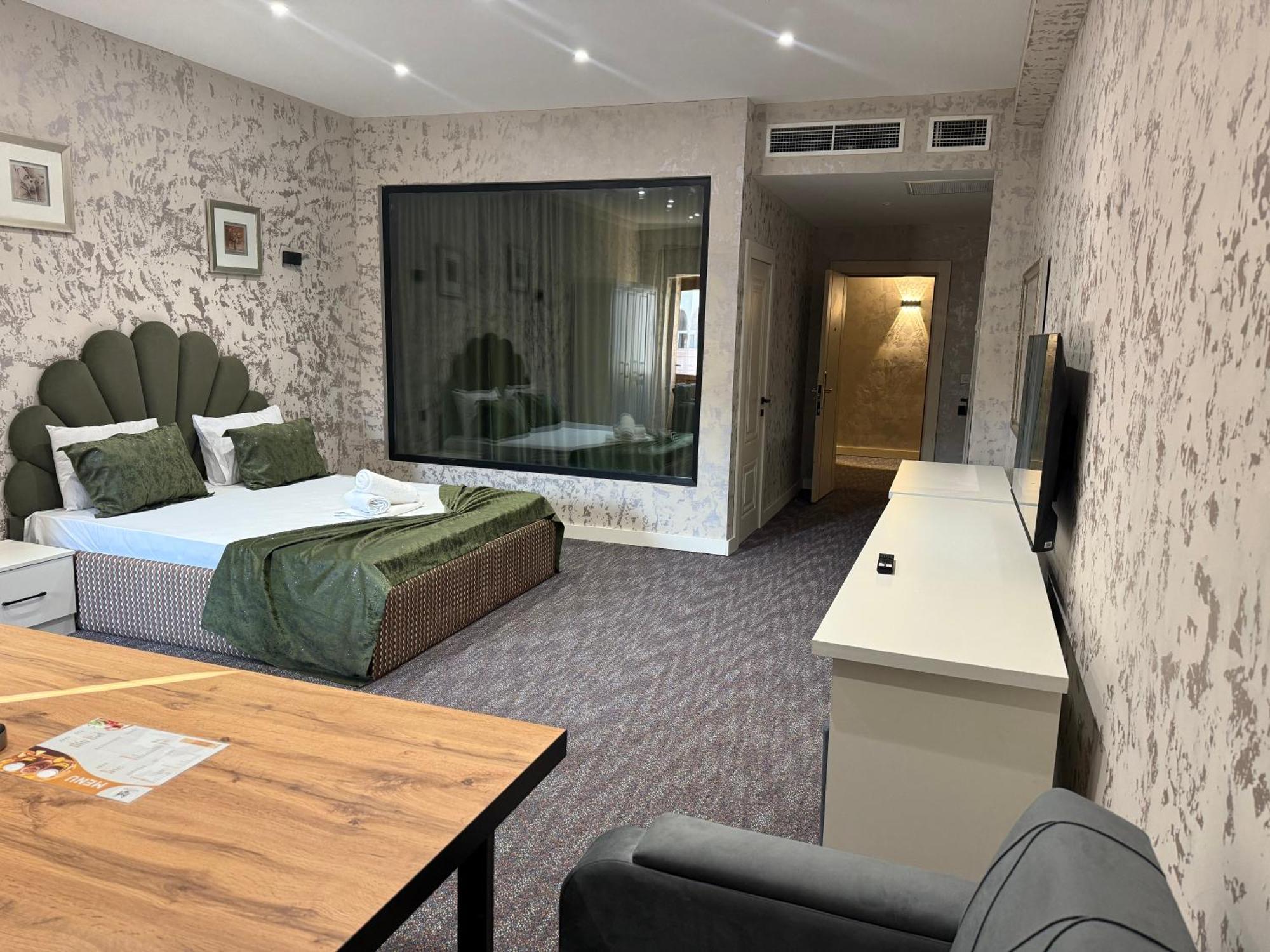 Black Mont Inn Hotel Baku Ngoại thất bức ảnh