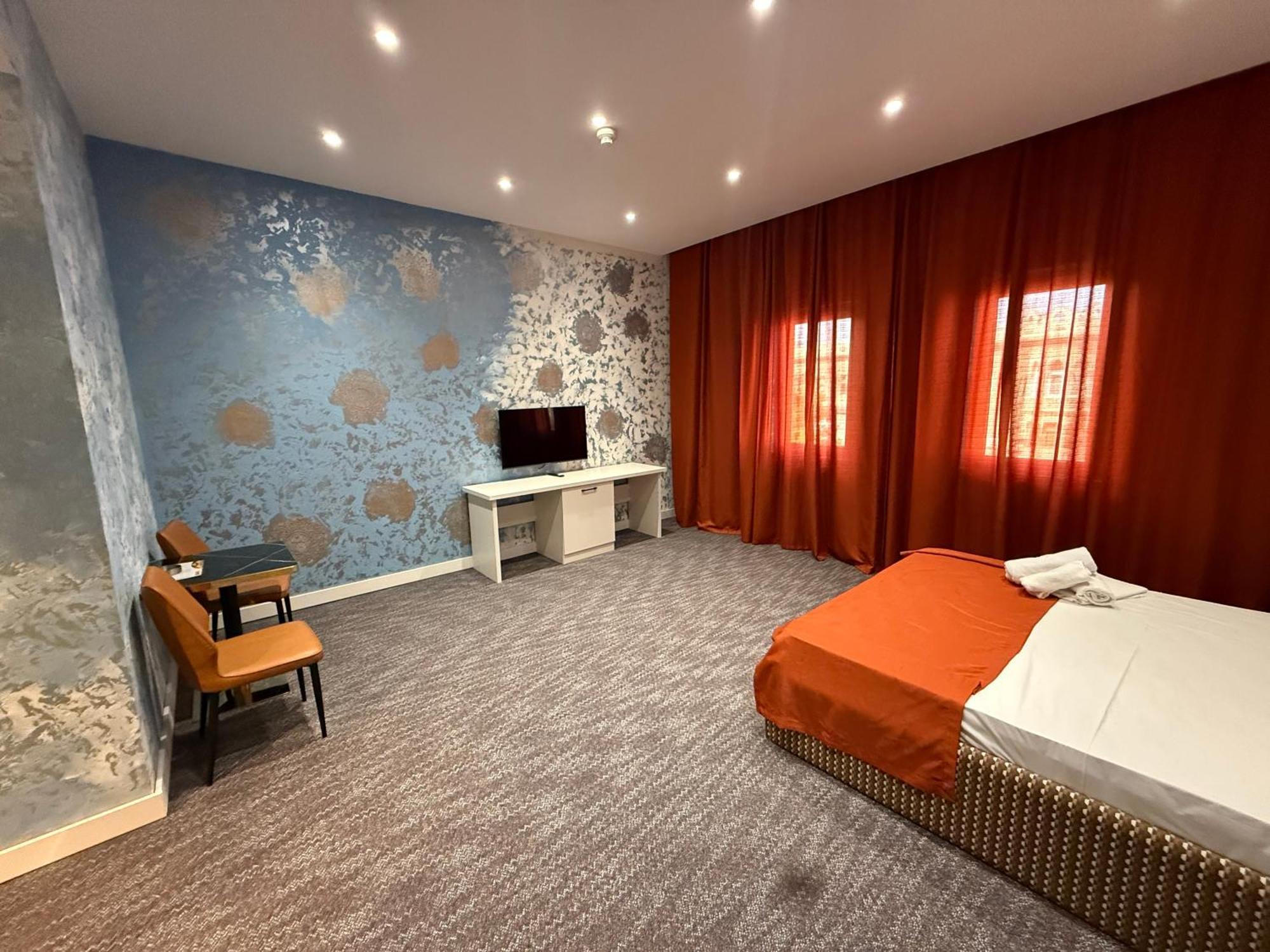 Black Mont Inn Hotel Baku Ngoại thất bức ảnh